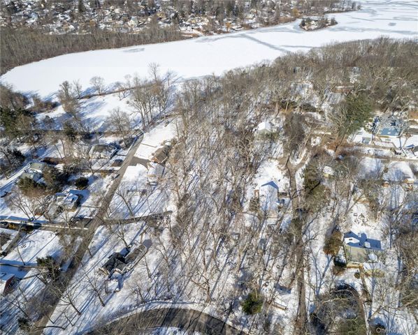 1690 High Street, Mohegan Lake, NY 10547