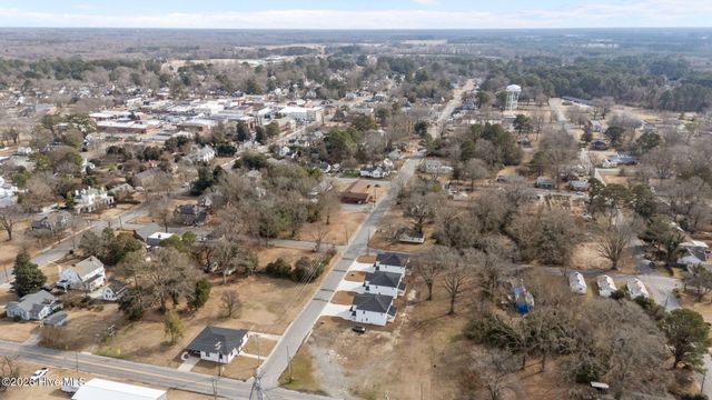 4365 W Pine Street A, Farmville, NC 27828