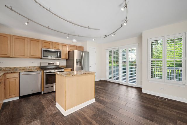 1728 Brookwood Road, Lisle, IL 60532