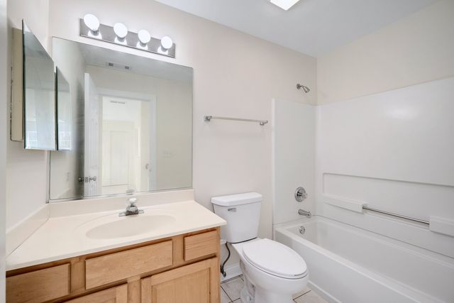 1728 Brookwood Road, Lisle, IL 60532