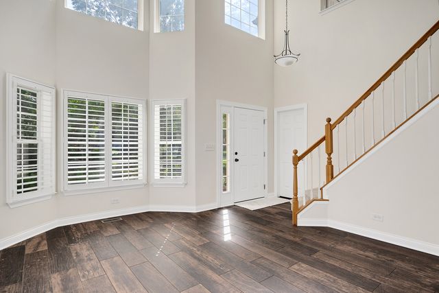 1728 Brookwood Road, Lisle, IL 60532