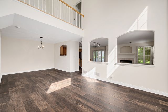 1728 Brookwood Road, Lisle, IL 60532