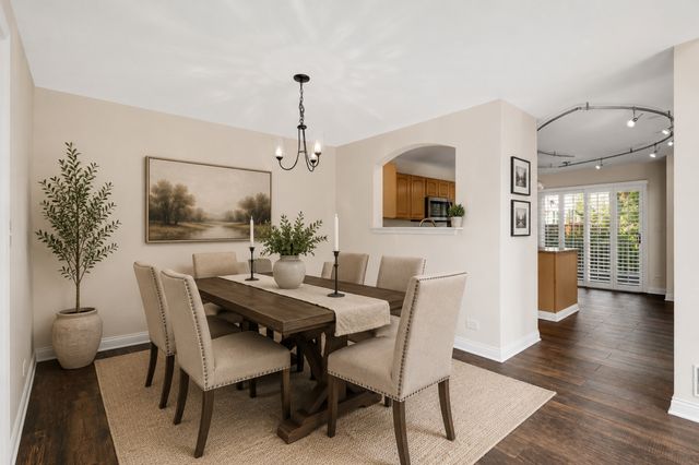 1728 Brookwood Road, Lisle, IL 60532