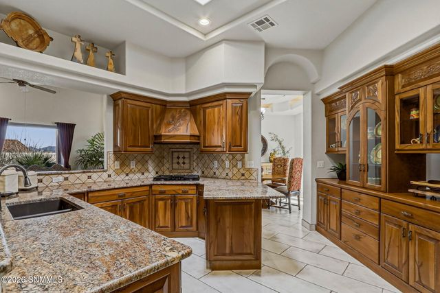 1509 Vista Del Cerro, Las Cruces, NM 88007