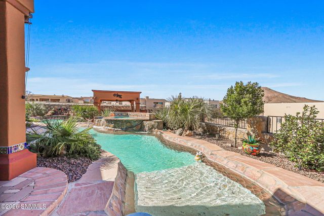 1509 Vista Del Cerro, Las Cruces, NM 88007