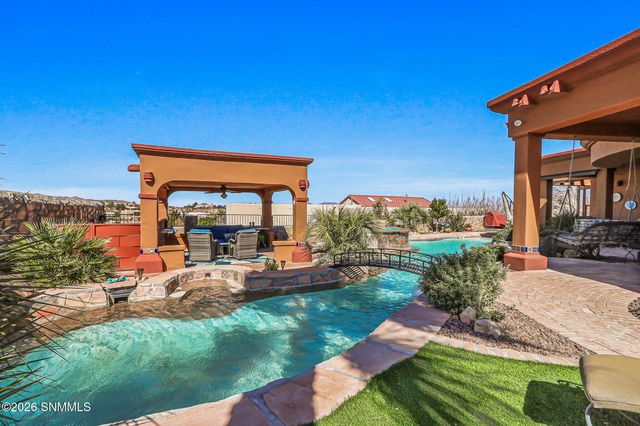 1509 Vista Del Cerro, Las Cruces, NM 88007