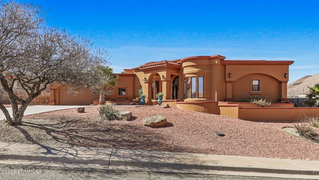 1509 Vista Del Cerro, Las Cruces, NM 88007