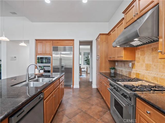 25679 Smoketree, Valencia, CA 91381