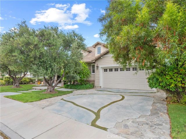 25679 Smoketree, Valencia, CA 91381