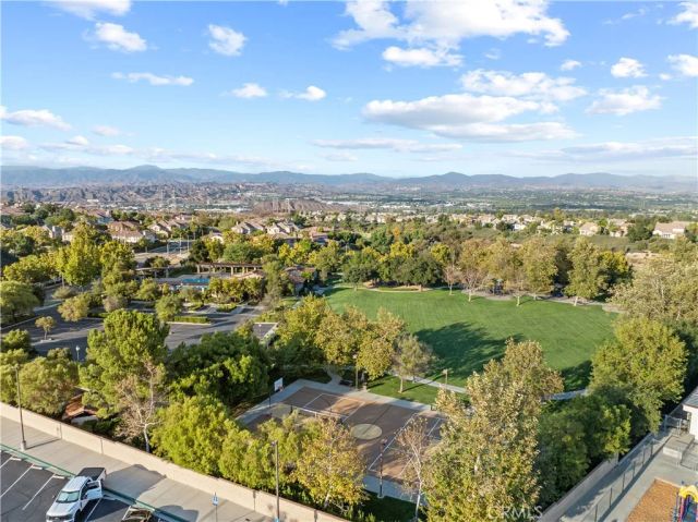 25679 Smoketree, Valencia, CA 91381