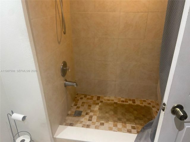 9701 Fontainebleau Blvd C203, Miami, FL 33172