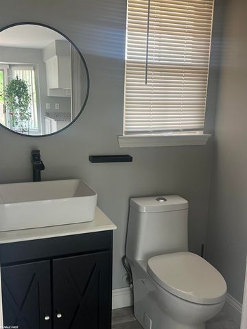 32070 Oakcrest Drive, Chesterfield Twp, MI 48047