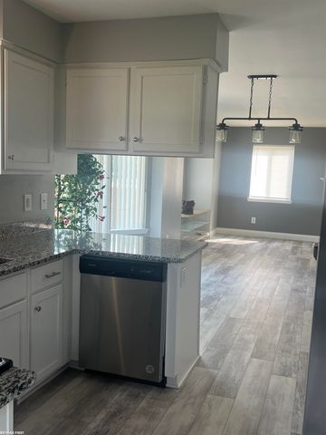 32070 Oakcrest Drive, Chesterfield Twp, MI 48047