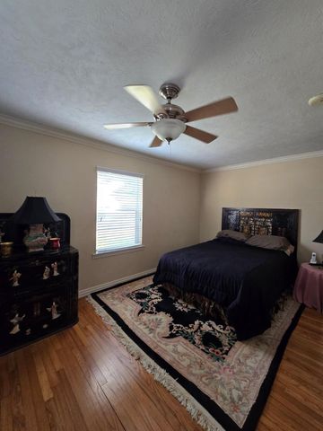 4558 Benning Drive, Houston, TX 77035