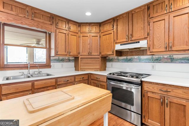 1070 Carpenter Lane, Buckhead, GA 30625