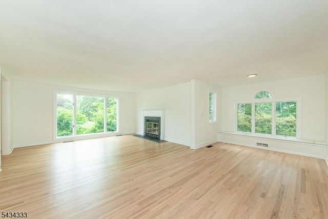 163 Sand Spring Rd, Harding Twp., NJ 07960