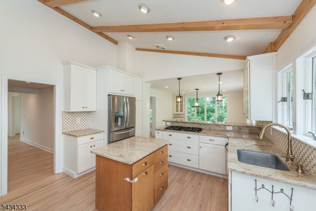 163 Sand Spring Rd, Harding Twp., NJ 07960