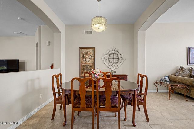 521 E KENT Avenue, Chandler, AZ 85225