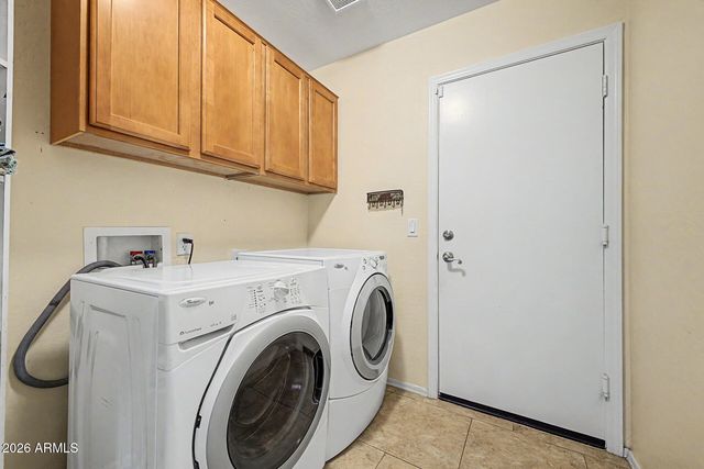 521 E KENT Avenue, Chandler, AZ 85225