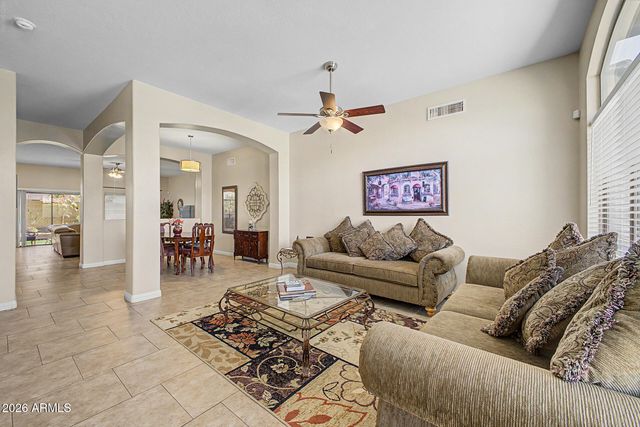 521 E KENT Avenue, Chandler, AZ 85225