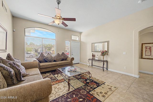 521 E KENT Avenue, Chandler, AZ 85225