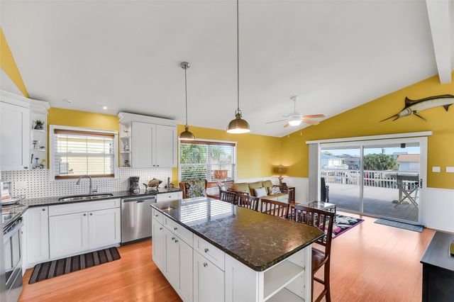 23007 Lunes Street, Galveston, TX 77554