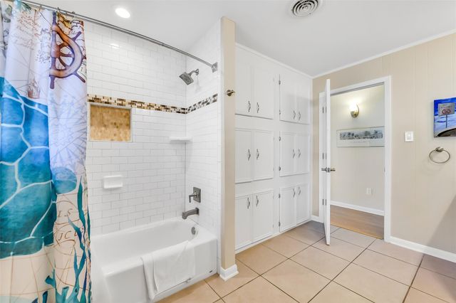 23007 Lunes Street, Galveston, TX 77554