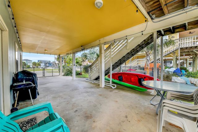 23007 Lunes Street, Galveston, TX 77554