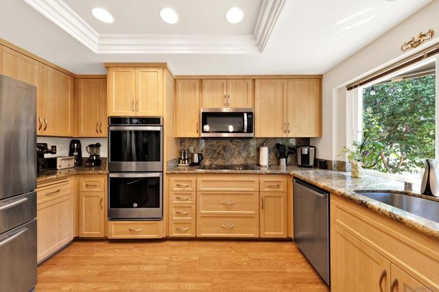 13057 Treecrest, Poway, CA 92064