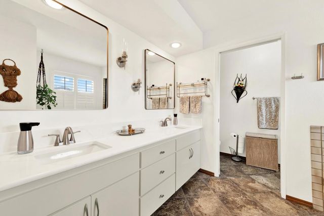 13057 Treecrest, Poway, CA 92064