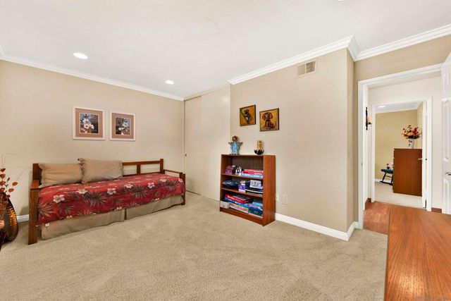 13057 Treecrest, Poway, CA 92064
