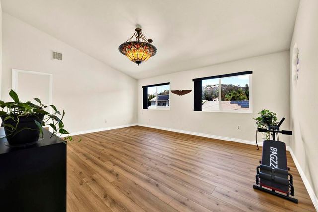 13057 Treecrest, Poway, CA 92064
