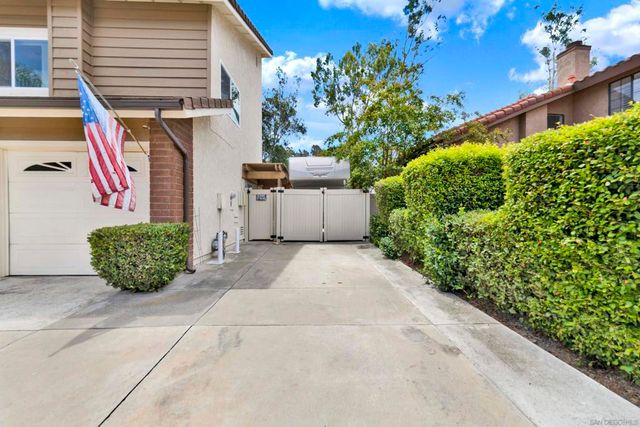 13057 Treecrest, Poway, CA 92064