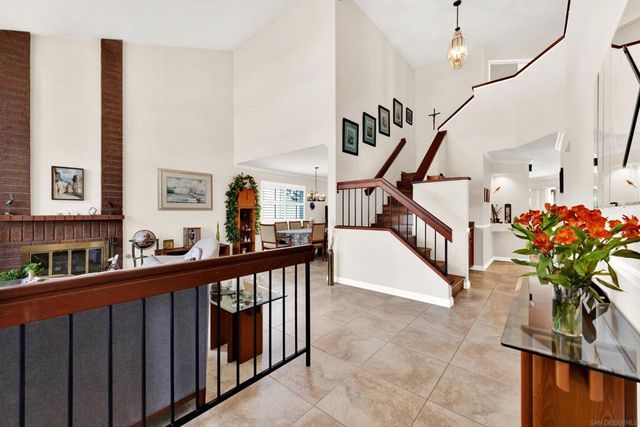 13057 Treecrest, Poway, CA 92064