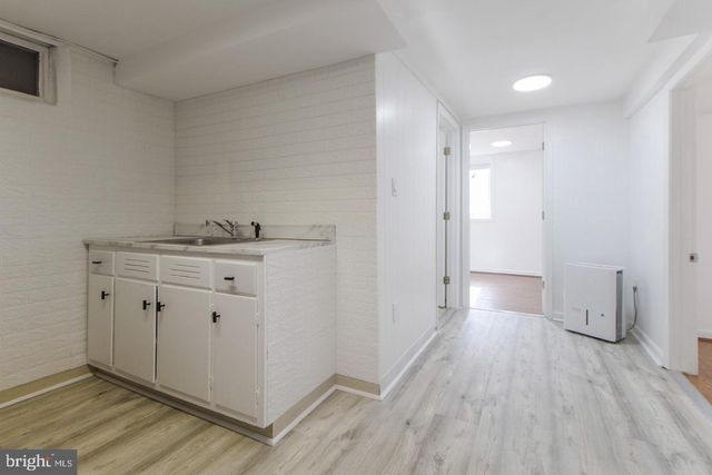 1100 GILBERT RD, Rockville, MD 20851