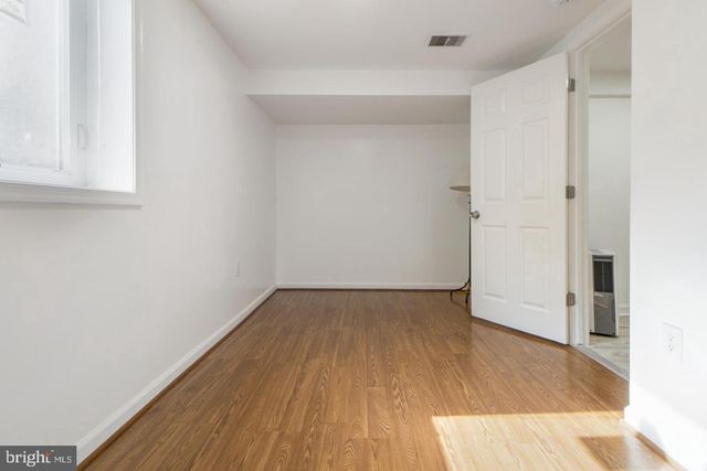 1100 GILBERT RD, Rockville, MD 20851