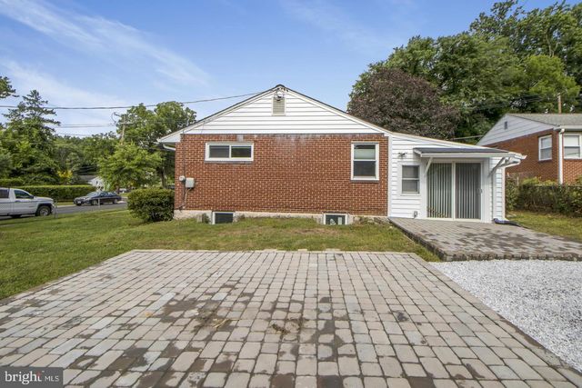 1100 GILBERT RD, Rockville, MD 20851