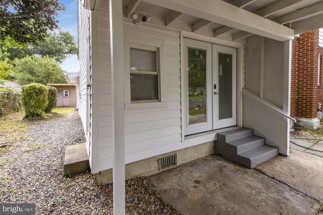 1100 GILBERT RD, Rockville, MD 20851