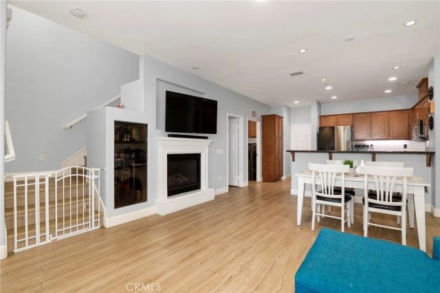 330 Harbor Breeze Drive, Port Hueneme, CA 93041