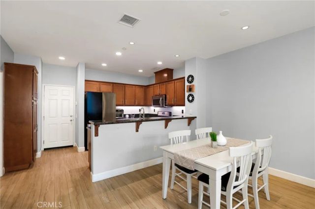 330 Harbor Breeze Drive, Port Hueneme, CA 93041