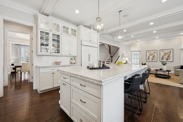 726 Lincoln Street, Evanston, IL 60201