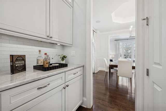 726 Lincoln Street, Evanston, IL 60201