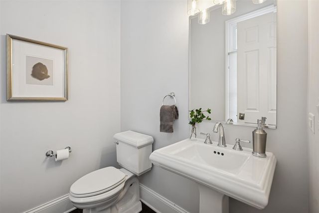 726 Lincoln Street, Evanston, IL 60201