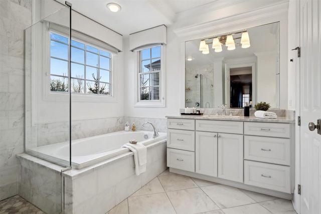 726 Lincoln Street, Evanston, IL 60201