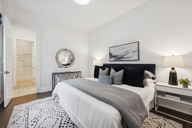 726 Lincoln Street, Evanston, IL 60201