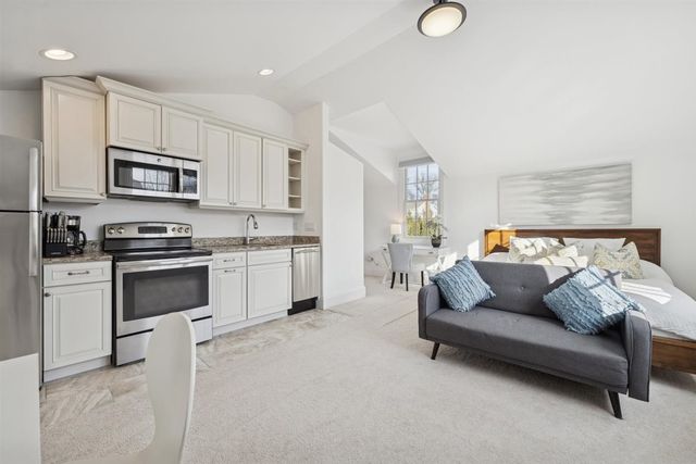 726 Lincoln Street, Evanston, IL 60201