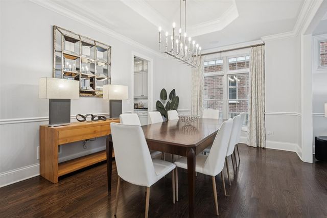 726 Lincoln Street, Evanston, IL 60201