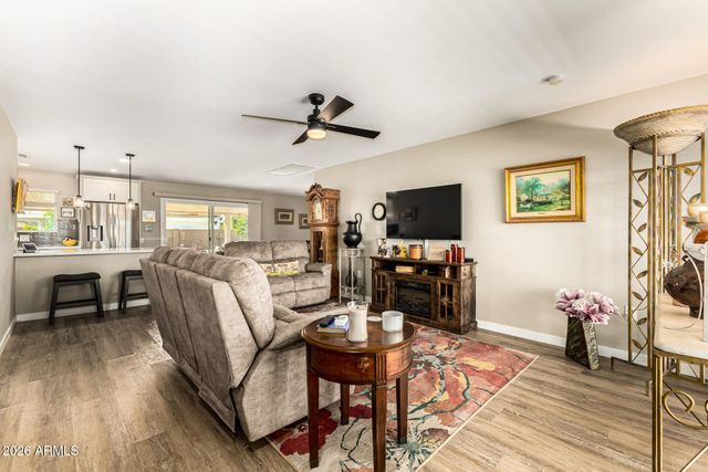 13815 N CAMEO Drive, Sun City, AZ 85351