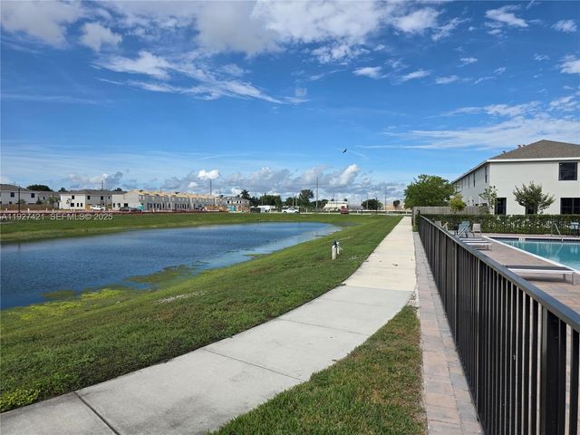 261 NE 16th St 261, Florida City, FL 33034