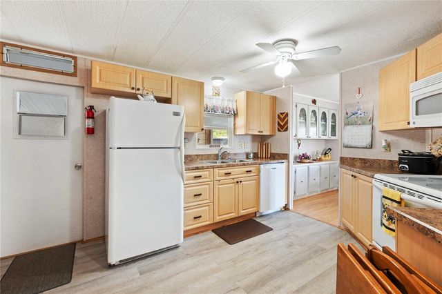 5619 DAKOTA STREET, Zephyrhills, FL 33542